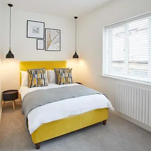 Host & - Routh Walk Apartment